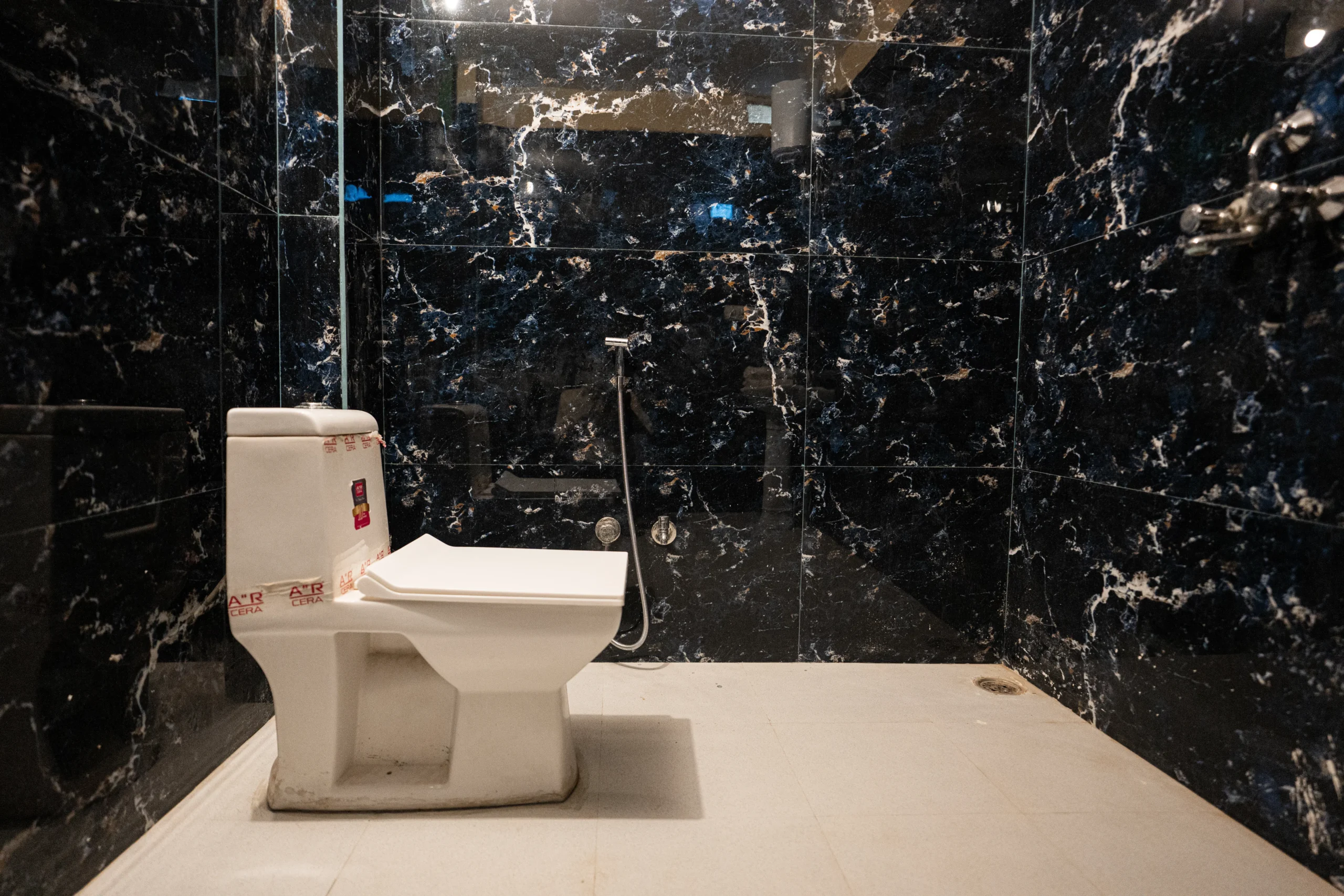rumis-room-bathroom